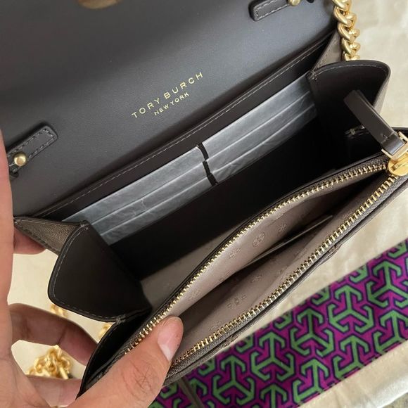New ❤️‍🔥 Tory Burch Willa chain wallet crossbody - Picture 9 of 11